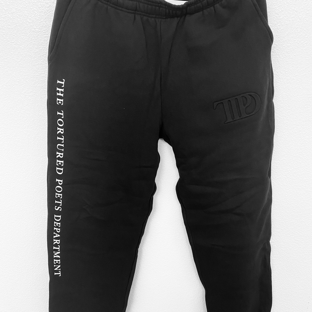 NWOT Taylor Swift Black The Tortured Poets Department Sweatpants in Size XL